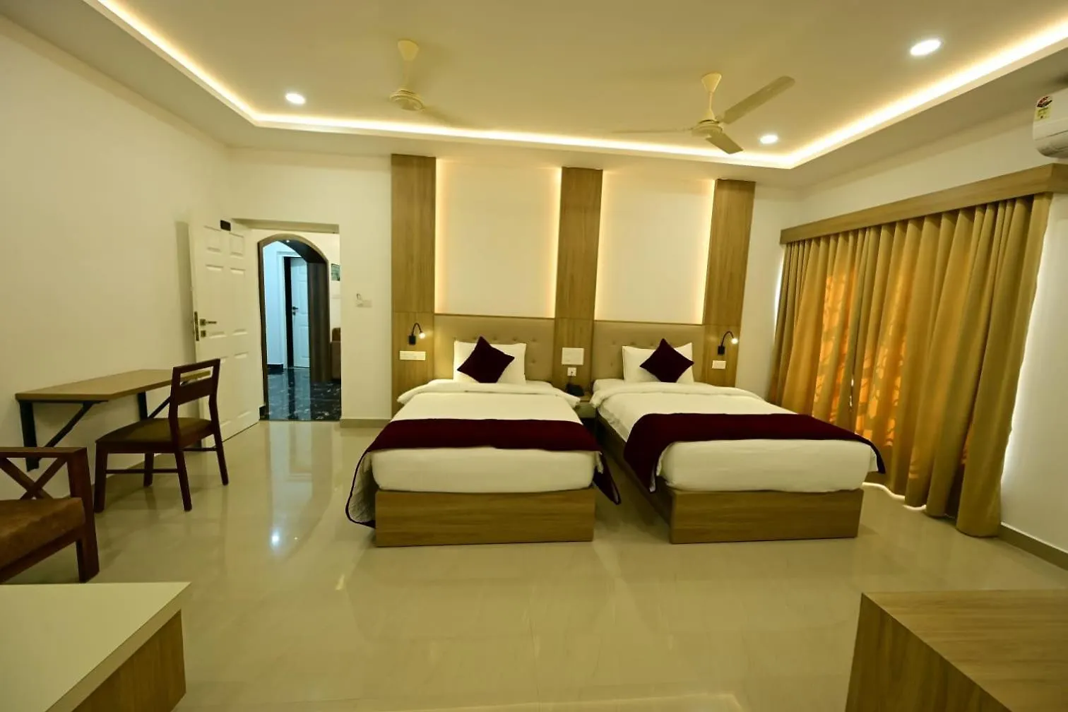 Hotel North Fort Regency Kochi